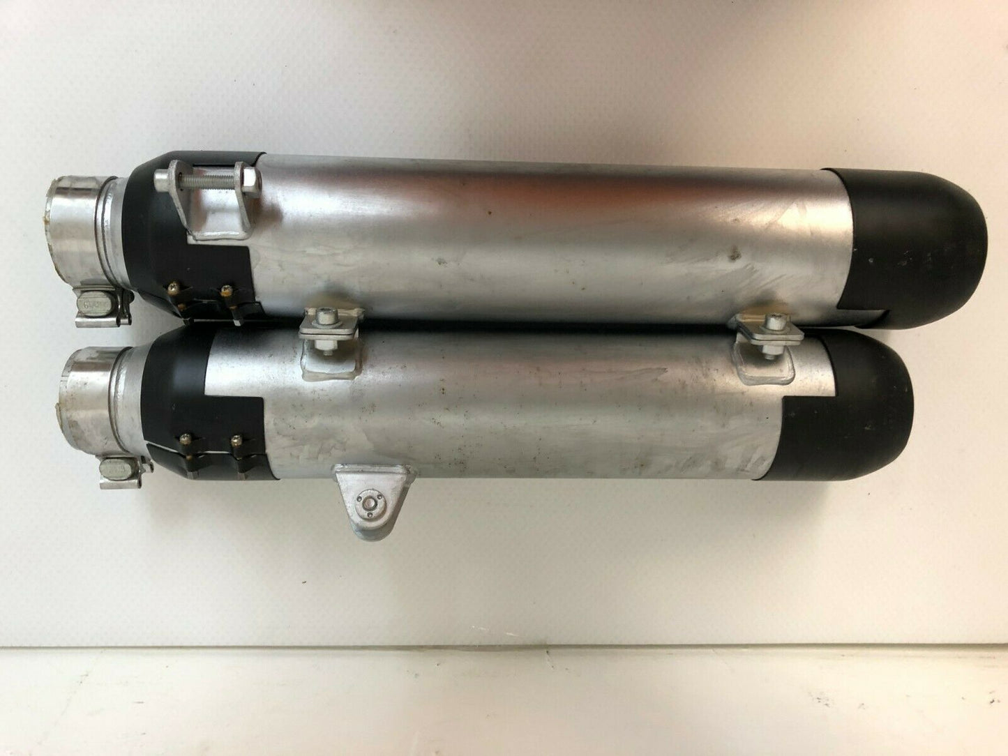 Harley 65096-05A & 65089-05A V-ROD SLIP ON MUFFLERS (SEE PHOTOS)