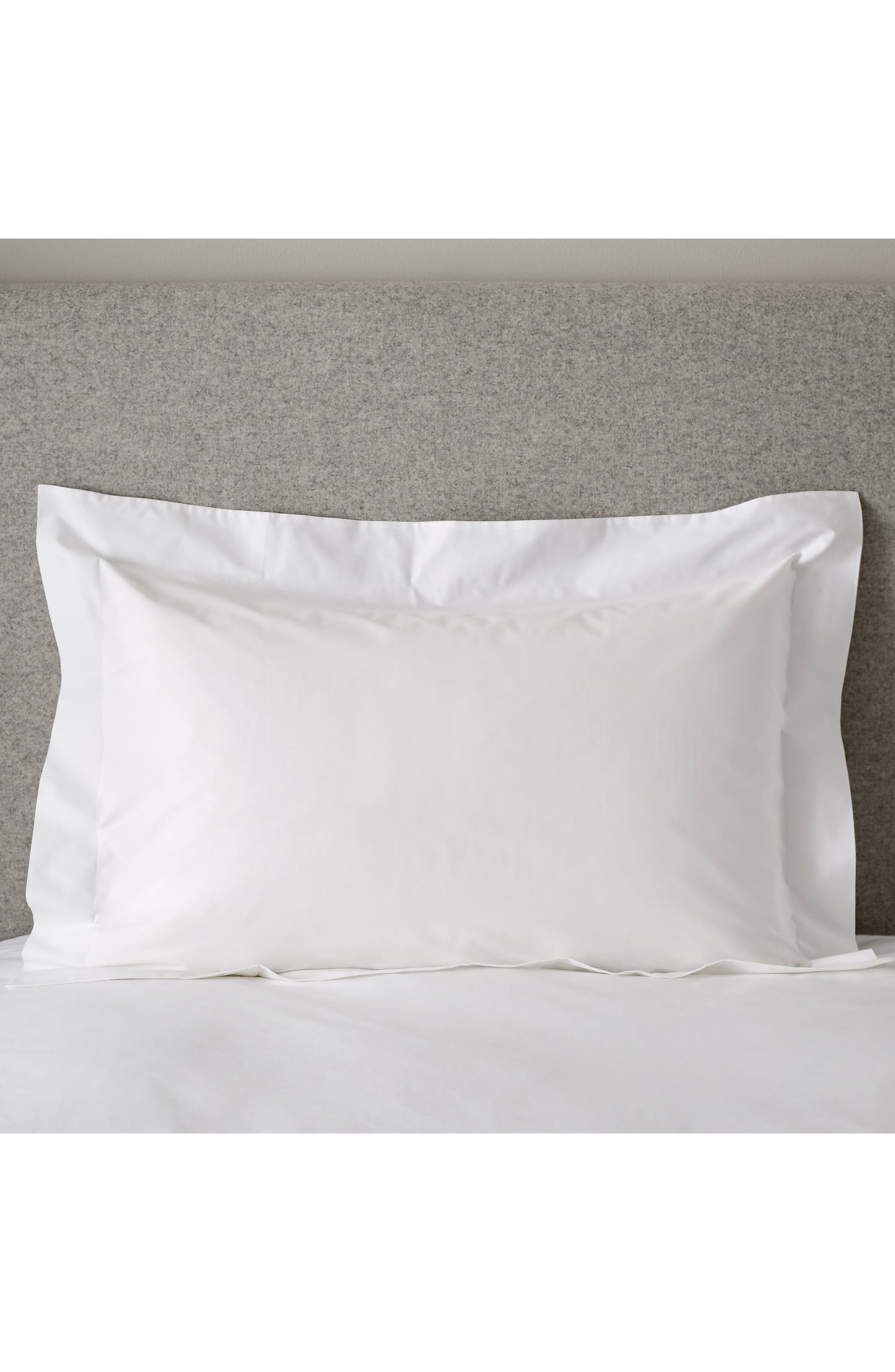 The White Company 100% Cotton, Standard Housewife, 2 White Pillowcases 20" x26"