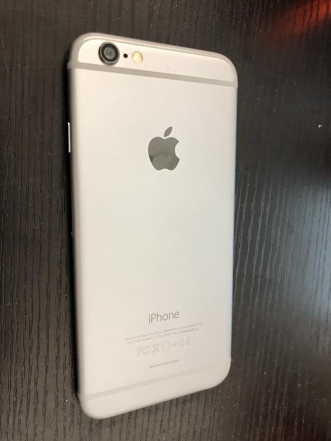 Apple Iphone 6 16GB Silver Not Working For Parts Only