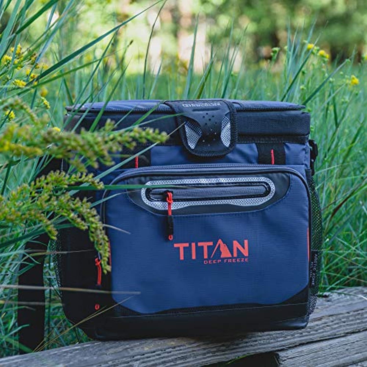 Arctic Zone Titan Deep Freeze Zipperless Hardbody Cooler (openbox)