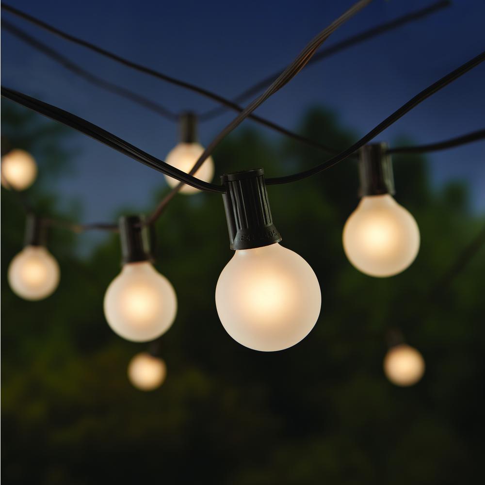 Hampton Bay 24-Light Cafe String Light-G40 Frosted